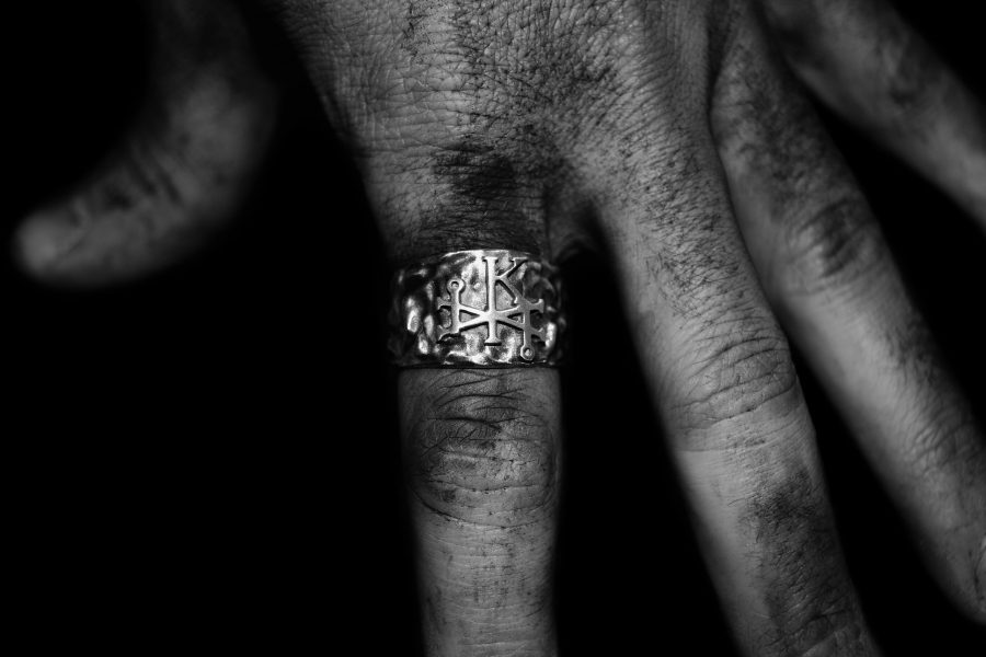 AKA textured ring